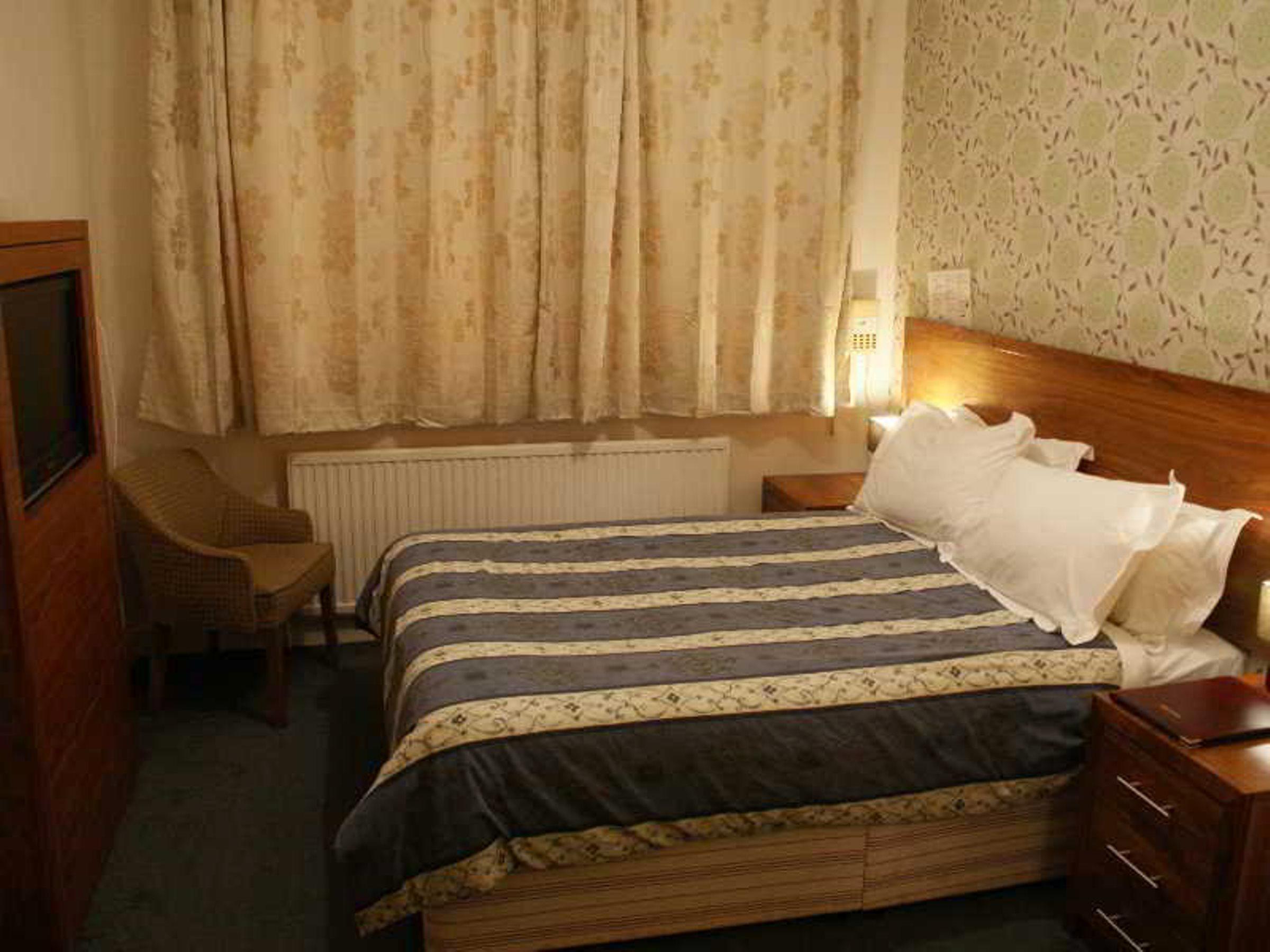 Kirkdale Hotel كرويدون المظهر الخارجي الصورة