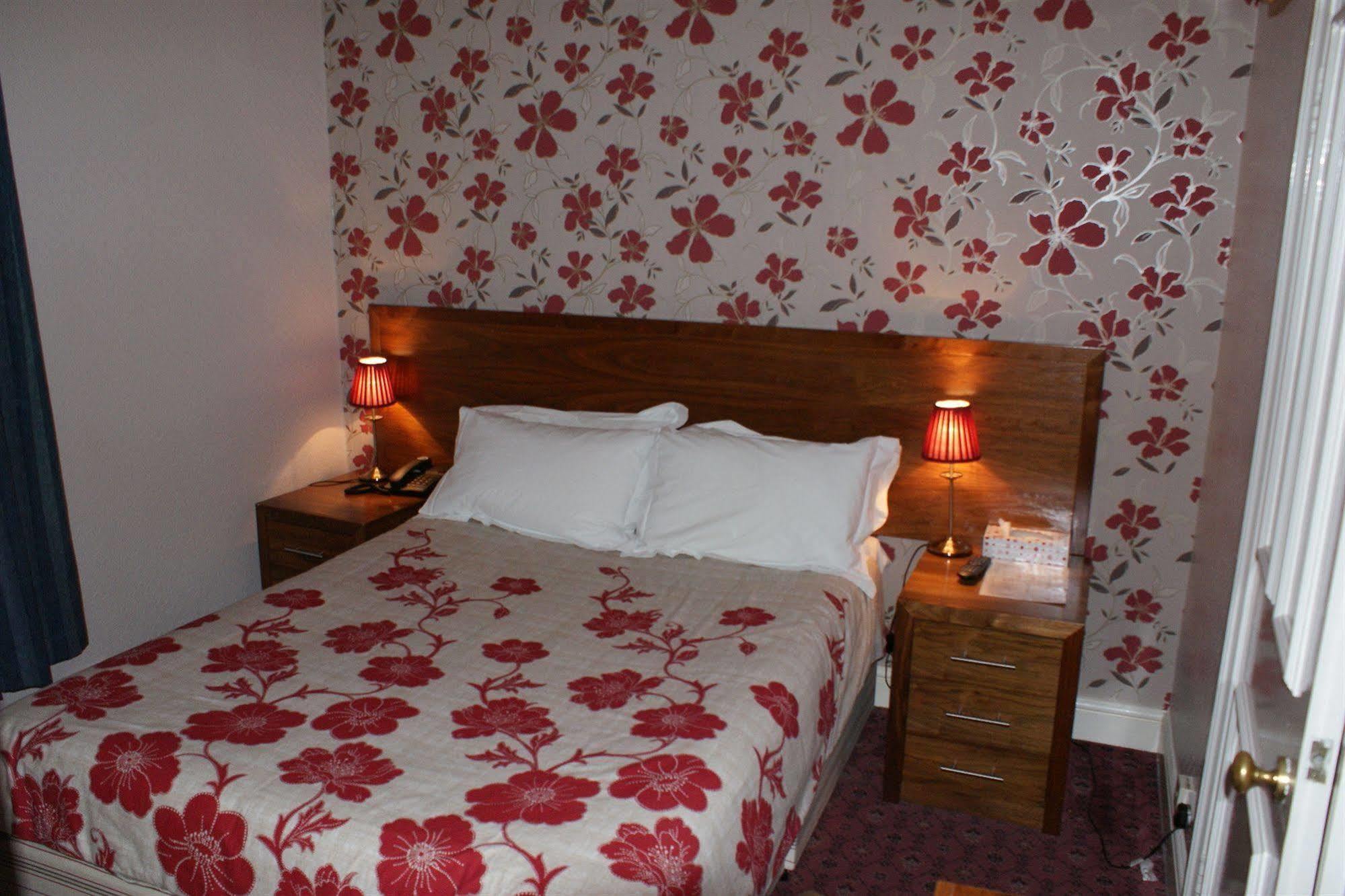 Kirkdale Hotel كرويدون المظهر الخارجي الصورة